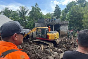 Dua korban hilang banjir bandang Pulau Siau Sitaro belum ditemukan