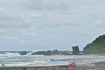 BMKG peringatkan gelombang tinggi di Samudra Hindia pada tanggal  2-5 Februari