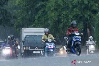 Hujan lebat-sangat lebat berpotensi turun di sejumlah wilayah