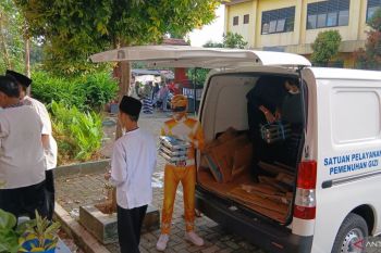 Di Tangerang ada Power Ranger antar MBG