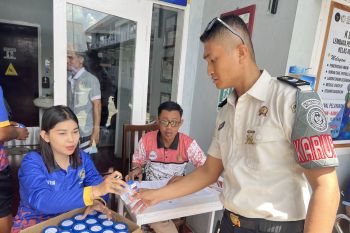 Lapas Kelas IIB Tolitoli tes urine pegawai dan warga binaan cegah narkoba