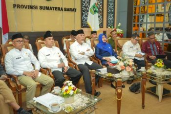 Rakor Bersama Mendagri, Gubernur Sumbar Sampaikan Total Kerugian Pascabencana Berbasis Data Terintegrasi