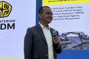 Bahlil akan wajibkan bensin campur etanol paling lambat 2028