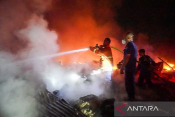 Damkar Kendari tangani 138 kebakaran sepanjang 2025