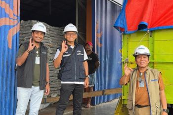 Bulog pastikan stok beras di Maluku cukup hingga enam bulan ke depan