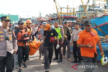 Tim gabungan temukan jasad ABK tenggelam di Pelabuhan Muara Baru
