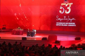 Populer, PDIP dukung Pilkada langsung hingga Komdigi putus akses Grok