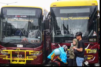 FOTO - Layanan bus Trans Mamminasata berhenti beroperasi