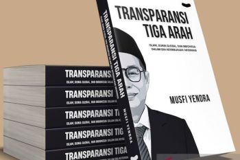 "Transparansi Tiga Arah", karya terbaru Musfi Yendra tentang keterbukaan informasi
