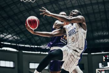Satria Muda menang atas Hawks