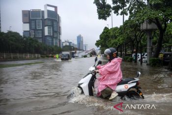 Sebagian Jakarta diperkirakan hujan pada siang dan sore hari ini