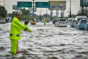 Heavy rain disrupts 109 flights at Indonesia's Soekarno-Hatta Airport