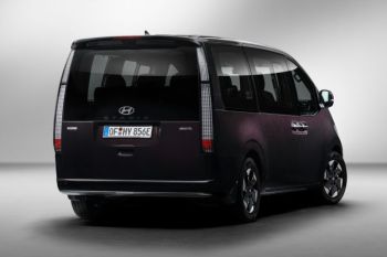 Hyundai pamer Staria elektrik di Brussels Motor Show