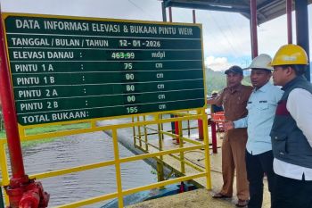 PLTA Maninjau buka pintu bendungan antisipasi rumah terendam air Danau Maninjau