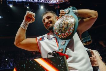 Juara tinju interim WBC Agit Kabayel incar lawan Oleksandr Usyk