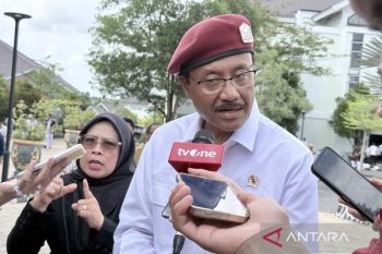 Indonesia aims to enroll 500,000 students in People's Schools by 2030