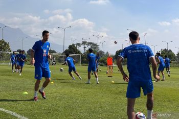 Manajemen Persib pastikan mantan bek PSG Kurzawa telah tiba di Bandung