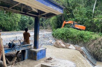 Polda Sulteng pastikan penanganan cepat banjir di KabupatenDonggala