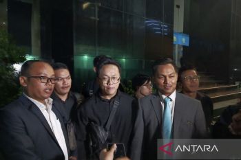 Korban penipuan investasi kripto menyerahkan bukti ke Polda Metro Jaya
