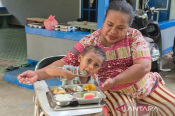 Pemberian gizi seimbang sebaiknya diberikan pada anak sedini mungkin