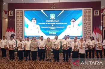 Gubernur Ansar serahkan DPA APBD 2026 senilai Rp3,5 triliun 33 ke OPD
