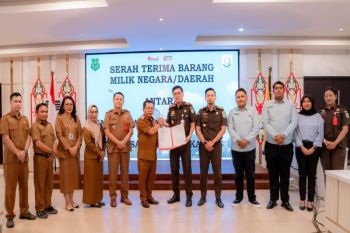 Pemkab Kapuas dan Kejari perkuat sinergi melalui serah terima aset Negara