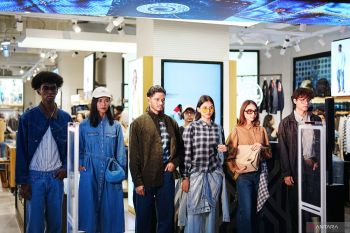 Tren Pakaian Denim Diprediksi Berubah Arah