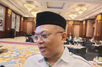 Satu Pena Lebih Berbahaya daripada Seribu Bayonet