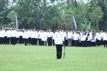 Bantul meningkatkan disiplin aparatur kelurahan melalui apel pembinaan