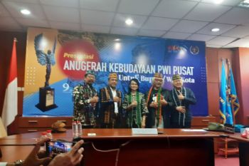 PWI gelar Anugerah Seni dan Kebudayaan dengan 10 Kepala Daerah