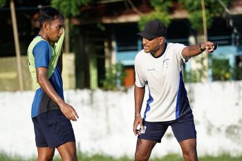 Persiba tunjuk Leo Tupamahu sebagai pelatih gantikan Nasuha
