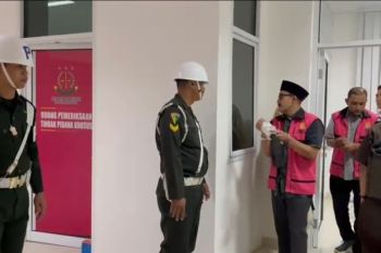 Kejari Bandarlampung terima pelimpahan terdakwa korupsi kasus PI 10 persen