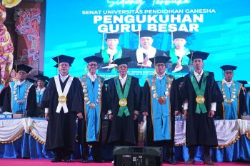 Undiksha kukuhkan tiga guru besar pelopor akademik