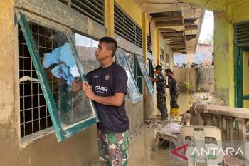 Pemerintah bersihkan 19 sekolah di wilayah bencana Aceh Tamiang
