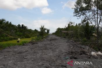 Aksi Nyata CSR: PT Pulau Sambu di Guntung Dorong Ketahanan Lingkungan Lewat Normalisasi Sungai