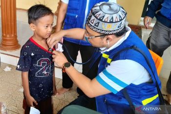 Tangan-tangan yang hadirkan kesembuhan Aceh Tamiang