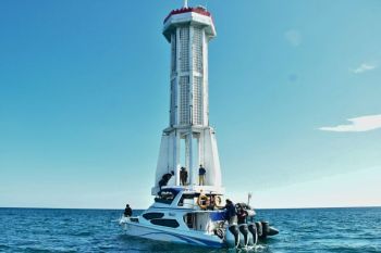 Pangkoarmada RI tinjau Suar Karang Unarang jaga tapal batas laut