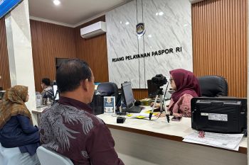 Hari Bhakti Imigrasi: Imigrasi Serang gelar pelayanan Paspor Simpatik