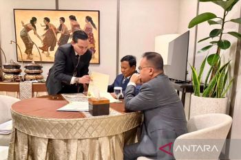 Prabowo sempat terima laporan Dasco sebelum bertolak ke London