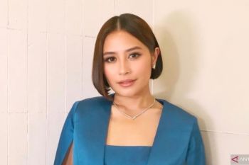 Prilly Latuconsina resmi mengundurkan diri dari Sinemaku Pictures