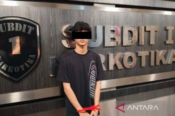 Polisi bongkar praktik lab tembakau sintetis di Jaksel