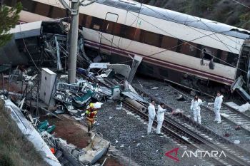 Korban tewas kecelakaan kereta di Spanyol bertambah jadi 42 orang