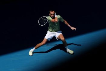 Ke Final BNP Paribas! Medvedev akhiri 16 menang beruntun Alcaraz