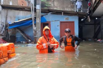 Banjir di wilayah Jakarta dipastikan telah surut pada Senin pagi