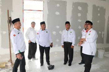 Kakanwil Kemenag Kaltara Tinjau Pembangunan Laboratorium dan Perpustakaan MTsN Malinau