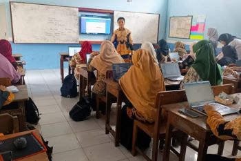 UMS dorong inovasi pembelajaran matematika berbasis TIK untuk guru SMK Muhammadiyah Klaten