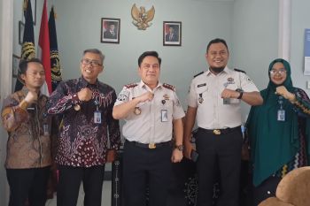 Lapas Kelas IIB Dompu dan BNNK Bima bahas tes narkoba secara berkala