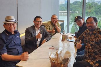 Berdialog dengan LAM Riau, Hendry Munief Terima Sejumlah Gagasan Pengembangan Ekonomi Masyarakat