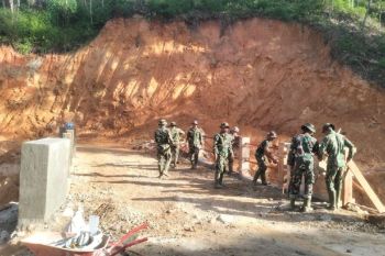 TNI selesaikan jembatan Aramco di Tapteng permudah akses warga