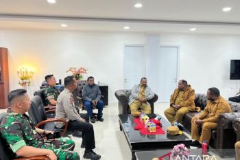 Wagub Papua Pegunungan damaikan perang suku di Wamena